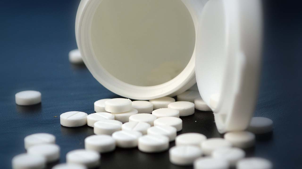 white-tablets-summary